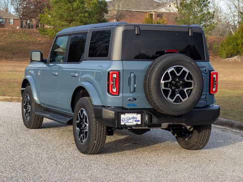 New 2025 Ford Bronco Outer Banks image 4