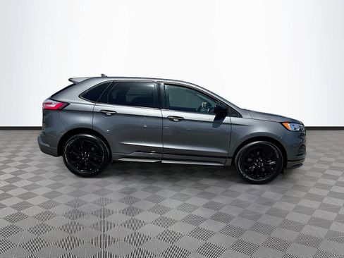 Used 2024 Ford Edge SE w/ Black Appearance Package AWD/4WD image 8