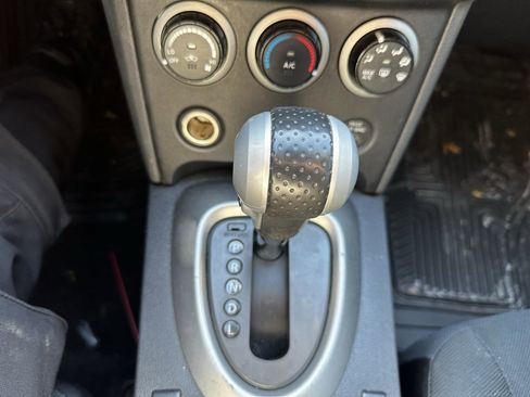 Used 2013 Nissan Rogue S image 33