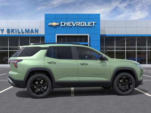 New 2026 Chevrolet Equinox LT w/ Convenience Package II image 5