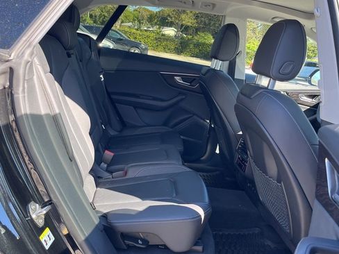 Used 2023 Audi Q8 Premium Plus w/ Premium Plus Package image 5