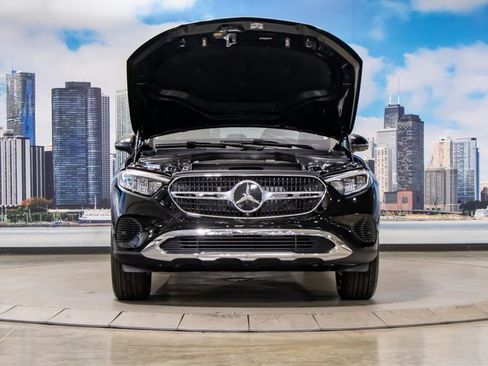 Certified 2025 Mercedes-Benz GLC 350e GLC 350e image 4