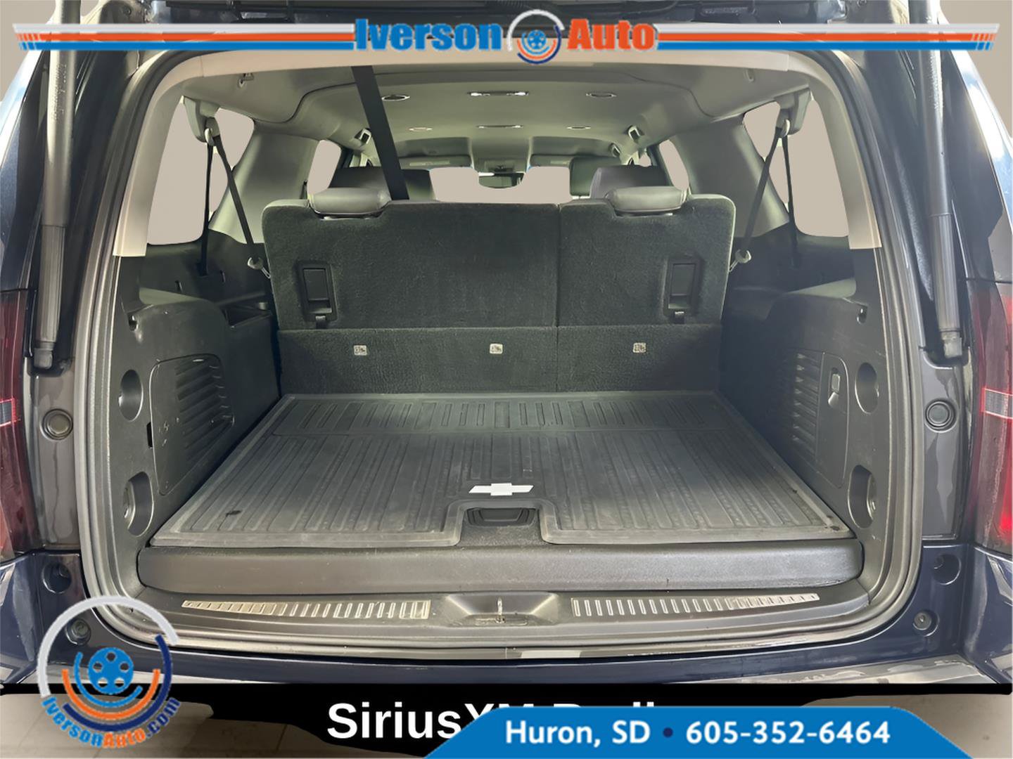 Used 2020 Chevrolet Suburban LT w/ Max Trailering Package AWD/4WD image 11