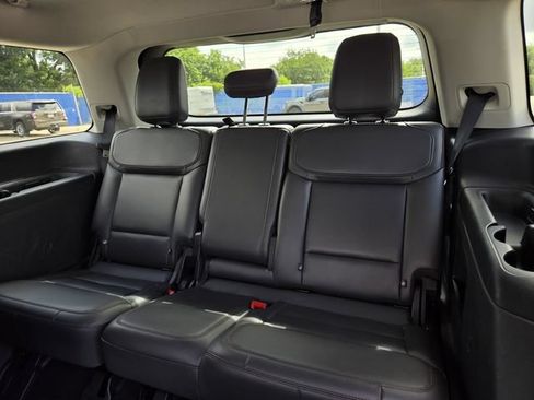 Used 2025 Ford Expedition Active RWD image 38