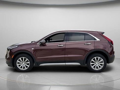 Used 2023 Cadillac XT4 Premium Luxury FWD image 3