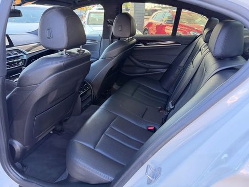 Used 2018 BMW 530i w/ Premium Package RWD image 32