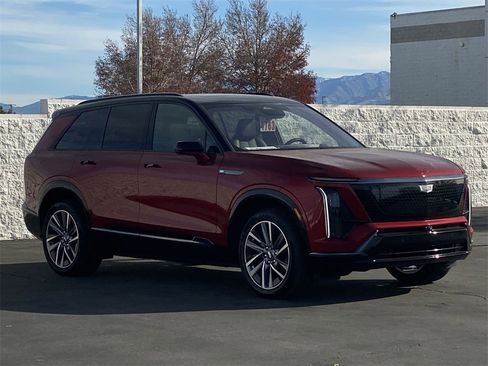 Used 2026 Cadillac Vistiq Sport w/ LPO, Floor Liner Package image 11