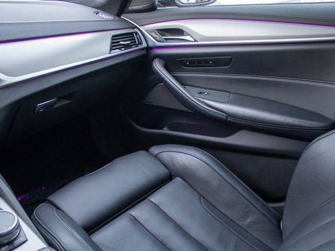 Used 2022 BMW M5 w/ Executive Package image 20