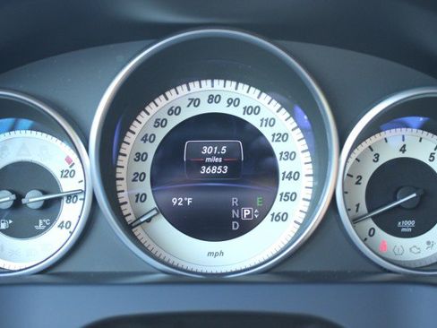 Used 2015 Mercedes-Benz E 550 Cabriolet image 9