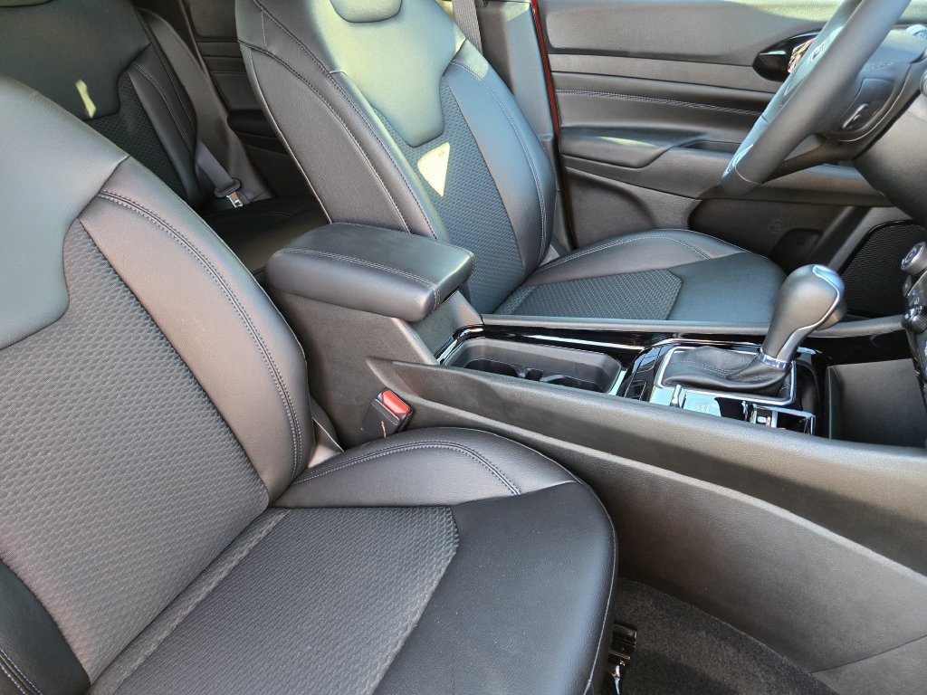 New 2026 Jeep Compass Latitude AWD/4WD image 10