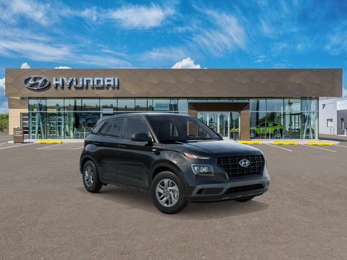Certified 2026 Hyundai Venue SE FWD image 2