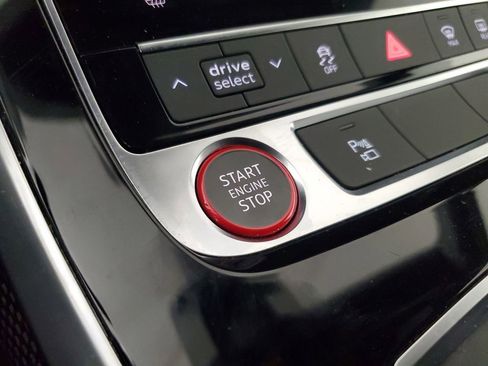Used 2021 Audi SQ7 Premium Plus AWD/4WD image 32