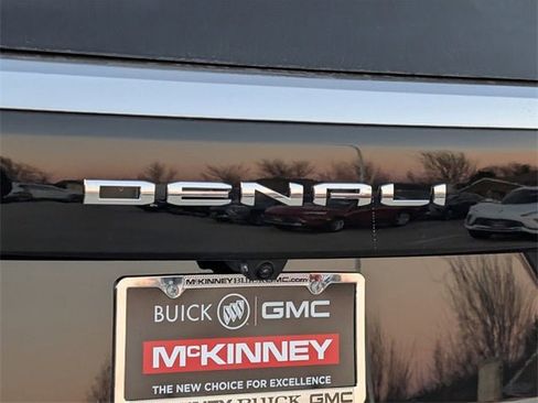 New 2026 GMC Yukon Denali w/ Sun & Power Step Package image 7