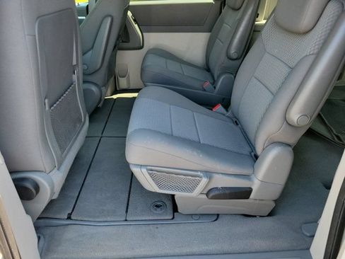 Used 2010 Dodge Grand Caravan SE w/ Popular Equipment Group FWD image 7