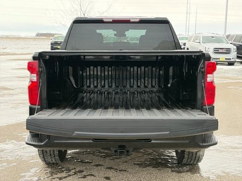 Used 2024 Chevrolet Silverado 1500 Custom image 12