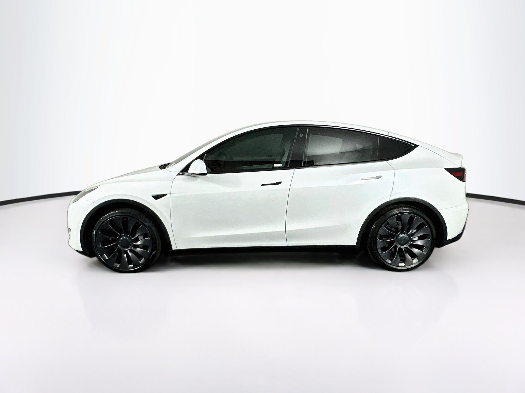 Used 2022 Tesla Model Y Long Range AWD/4WD image 4