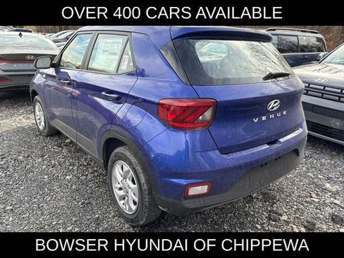 New 2026 Hyundai Venue SE image 3