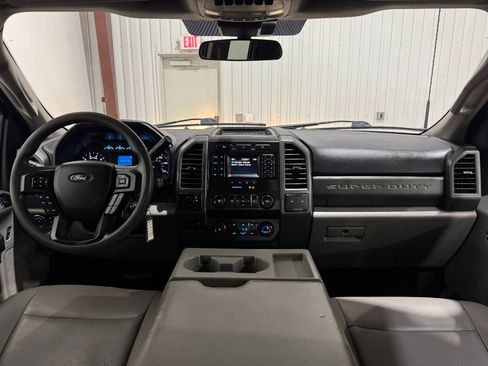 Used 2020 Ford F250 XL w/ Power Equipment Group image 20