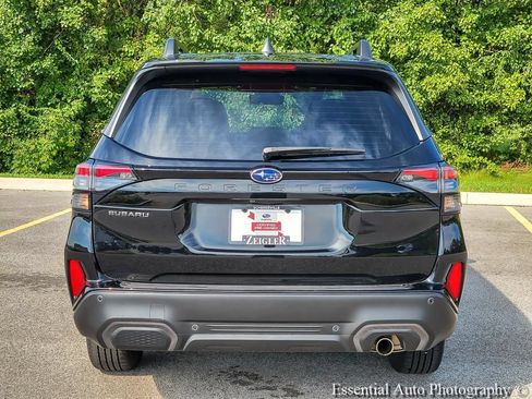 Used 2025 Subaru Forester Limited AWD/4WD image 5