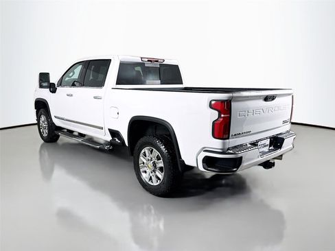Used 2024 Chevrolet Silverado 3500 High Country w/ High Country Premium Package image 6