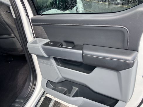 Used 2024 Ford F150 XLT AWD/4WD image 11