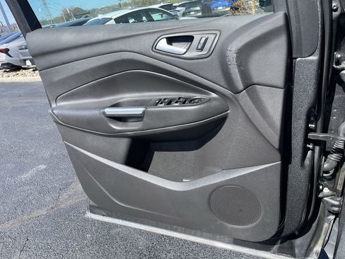 Used 2015 Ford Escape SE image 19