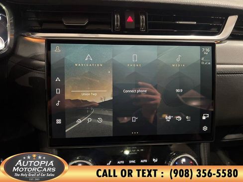 Used 2021 Jaguar F-PACE SVR AWD/4WD image 38