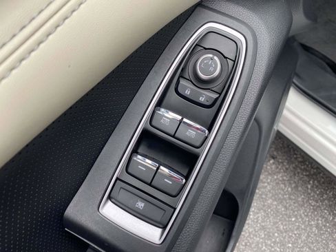 Used 2019 Subaru Ascent Touring w/ Popular Package #3 image 13