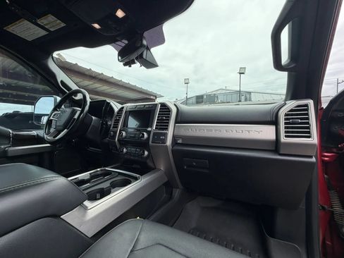 Used 2017 Ford F250 Platinum w/ Platinum Ultimate Package AWD/4WD image 26