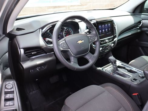 Used 2021 Chevrolet Traverse LT FWD image 12