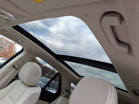Certified 2026 Mercedes-Benz GLE 450 4MATIC image 9