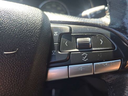 Used 2021 Cadillac XT4 Sport w/ Cold Weather Package FWD image 17
