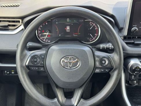 Used 2024 Toyota RAV4 XLE FWD image 10