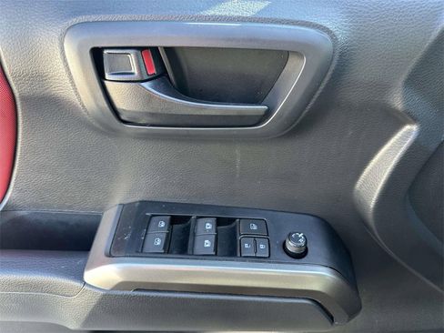 Used 2023 Toyota Tacoma SR5 w/ Technology Package image 11