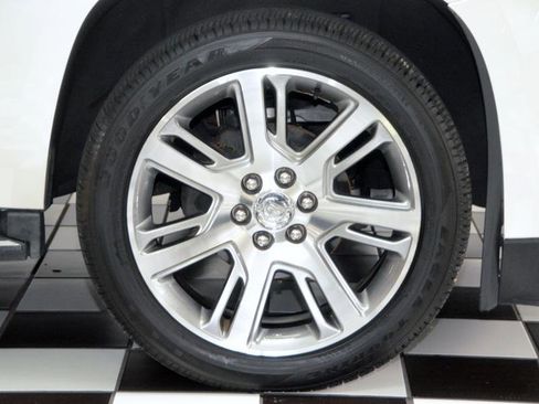 Used 2015 Cadillac Escalade ESV Luxury AWD/4WD image 14