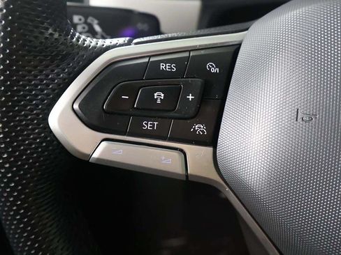 Used 2023 Volkswagen Atlas Cross Sport SEL R-Line AWD/4WD image 41