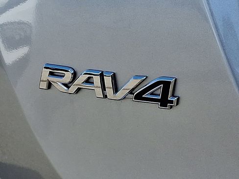 Used 2018 Toyota RAV4 Limited w/ All Weather Liner Package AWD/4WD image 30