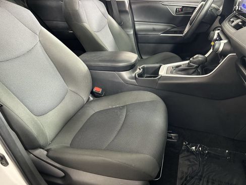Used 2025 Toyota RAV4 LE AWD/4WD image 26