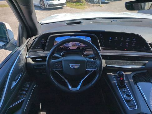 Used 2022 Cadillac Escalade ESV Sport w/ Touring Package image 20