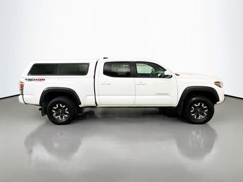 Used 2022 Toyota Tacoma TRD Off-Road image 8