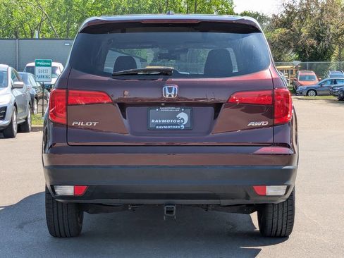 Used 2016 Honda Pilot EX image 10
