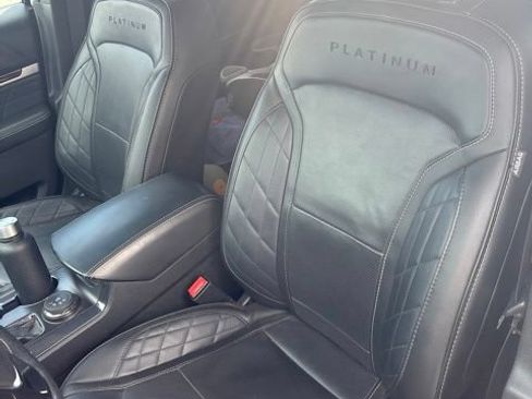 Used 2017 Ford Explorer Platinum AWD/4WD image 18