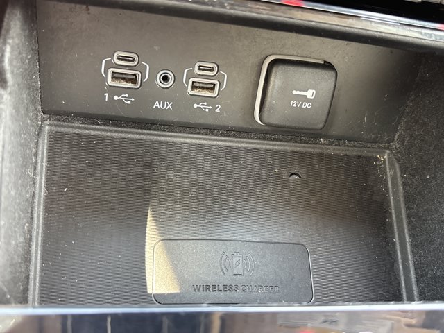 Used 2022 Jeep Grand Cherokee L Limited w/ Luxury Tech Group II AWD/4WD image 39
