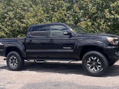 Used 2013 Toyota Tacoma PreRunner w/ TRD Sport Pkg RWD image 10
