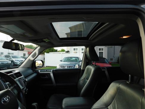 Used 2011 Toyota 4Runner Limited AWD/4WD image 22