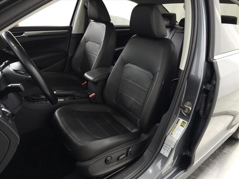 Used 2017 Volkswagen Passat 1.8T SE image 14