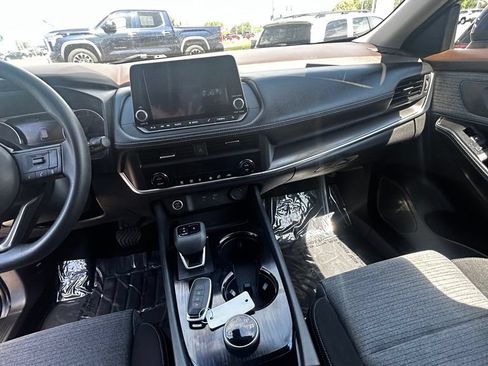 Used 2023 Nissan Rogue SV AWD/4WD image 10