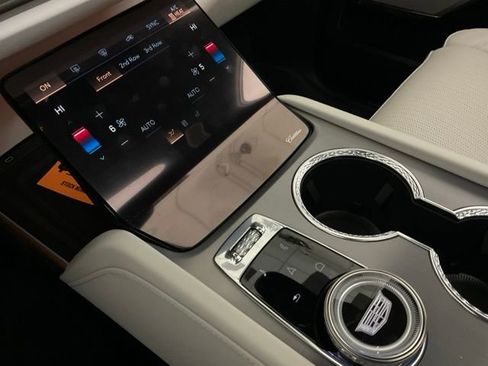 New 2026 Cadillac Vistiq Premium Luxury w/ LPO, Floor Liner Package AWD/4WD image 19