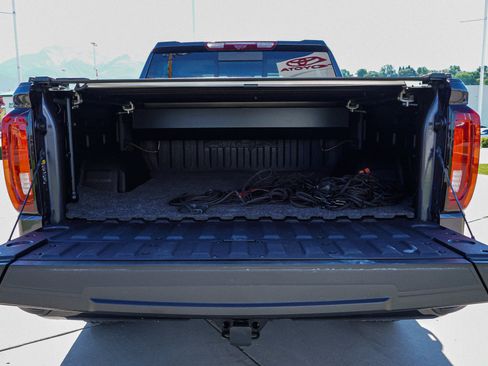 Used 2022 GMC Sierra 1500 AT4X AWD/4WD image 14