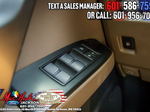 Used 2023 Lexus GX 460 Premium w/ Premium Package AWD/4WD image 13